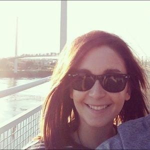 Meet your Posher, Courtney